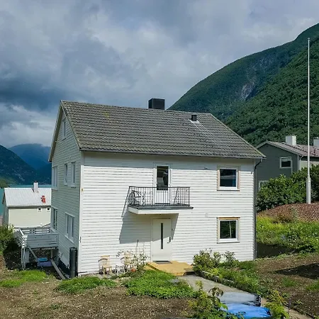 Charming Luxury By Unesco Jotunheimen * Ardalstangen